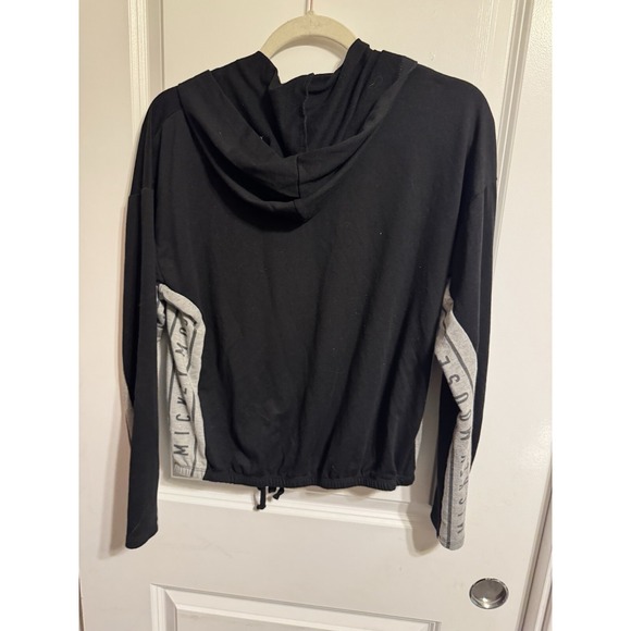 Disney Mickey Mouse Hoodie Woman's Size Medium Or‎ 7-9 - Picture 3 of 3